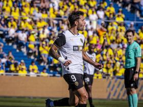 包含瓦伦西亚球员吉梅内斯:我们要团结一致,克服困难的词条 包含瓦伦西亚球员吉梅内斯:我们要团结一致,克服困难的词条