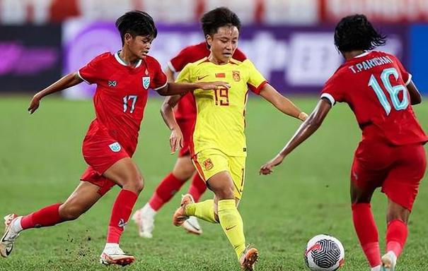 aoa体育课程-亚洲杯女足赛场上的激烈角逐(亚洲杯女足赛场上的激烈角逐是什么)