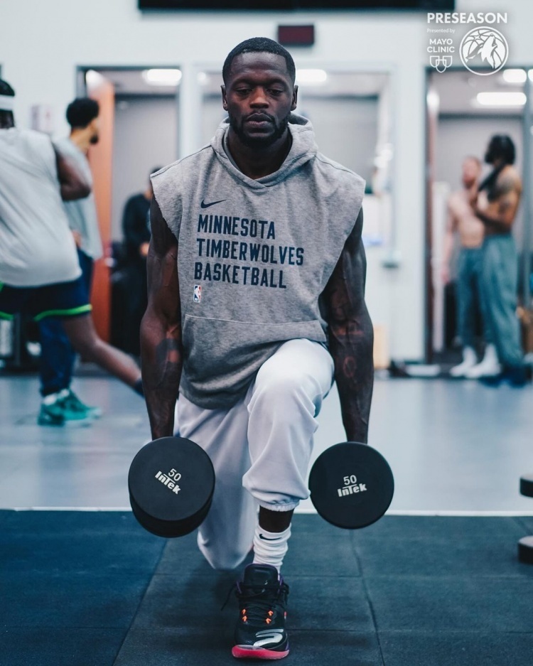 森林狼新援表现让人眼前一亮的简单介绍