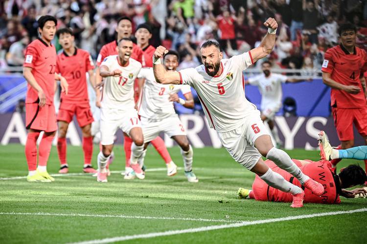 包含伊拉克球队展现出色,晋级淘汰赛的词条 包含伊拉克球队展现出色,晋级淘汰赛的词条