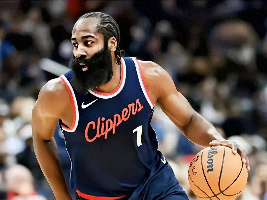 热那亚外援伤愈复出,球队士气大增的简单介绍 热那亚外援伤愈复出,球队士气大增的简单介绍