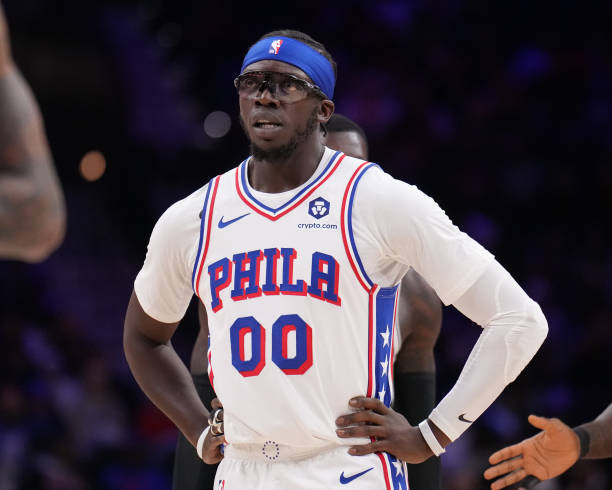 沙尔克04新援表现抢眼，助球队赢得宝贵三分的简单介绍