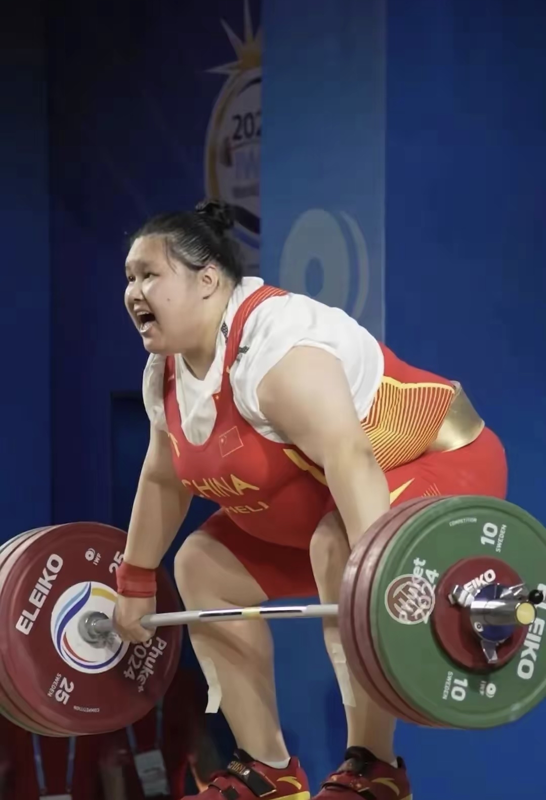 四川队在赛场上表现出色，取得令人赞叹的胜利的简单介绍