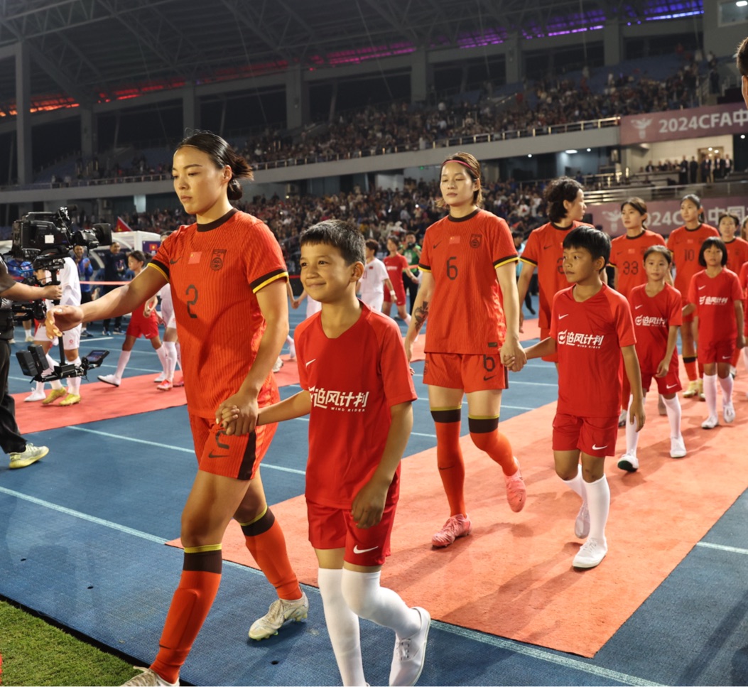 胜负悬念:女足精彩比拼引爆全国观众热情的简单介绍 胜负悬念:女足精彩比拼引爆全国观众热情的简单介绍