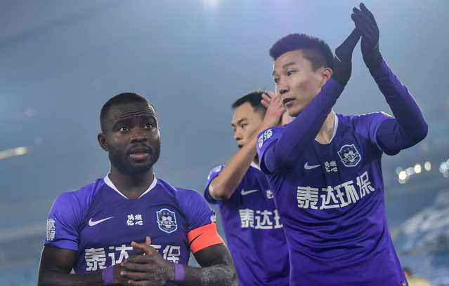 全队拼尽全力!球队团结一心战胜劲敌的简单介绍 全队拼尽全力!球队团结一心战胜劲敌的简单介绍