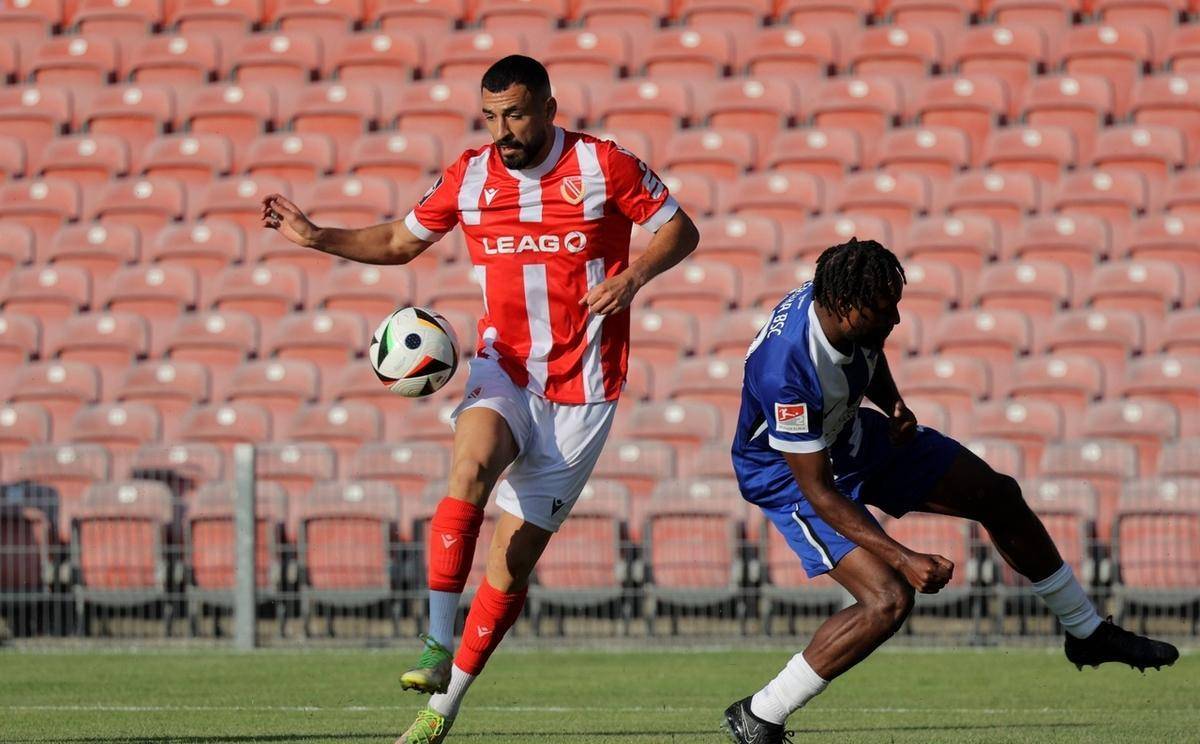 aoa体育-包含柏林赫塔客场失利，德甲前景堪忧的词条