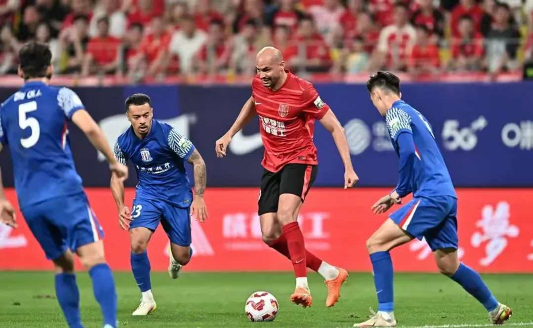 aoa体育官网-夺冠在望！实力强劲球队轻松晋级