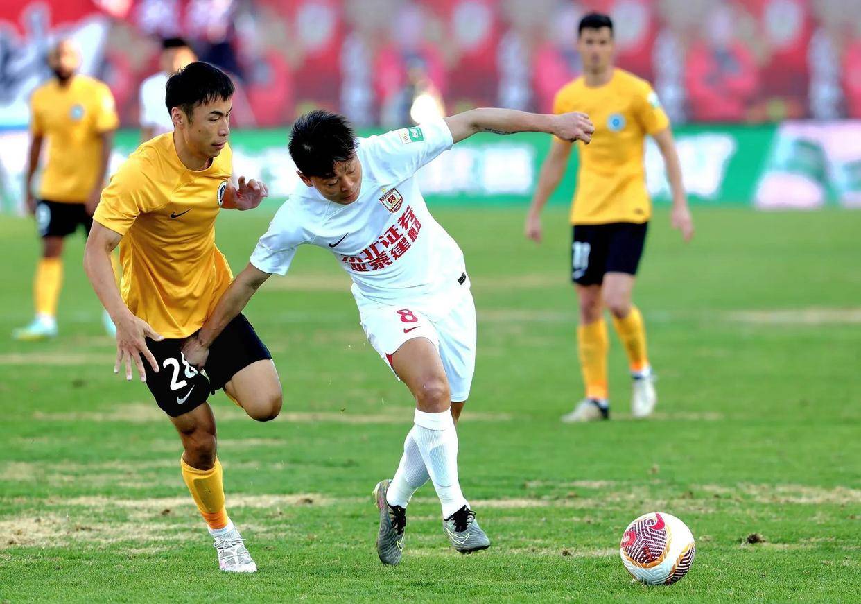 亚泰不敌恒丰智诚，中超保级竞争激烈