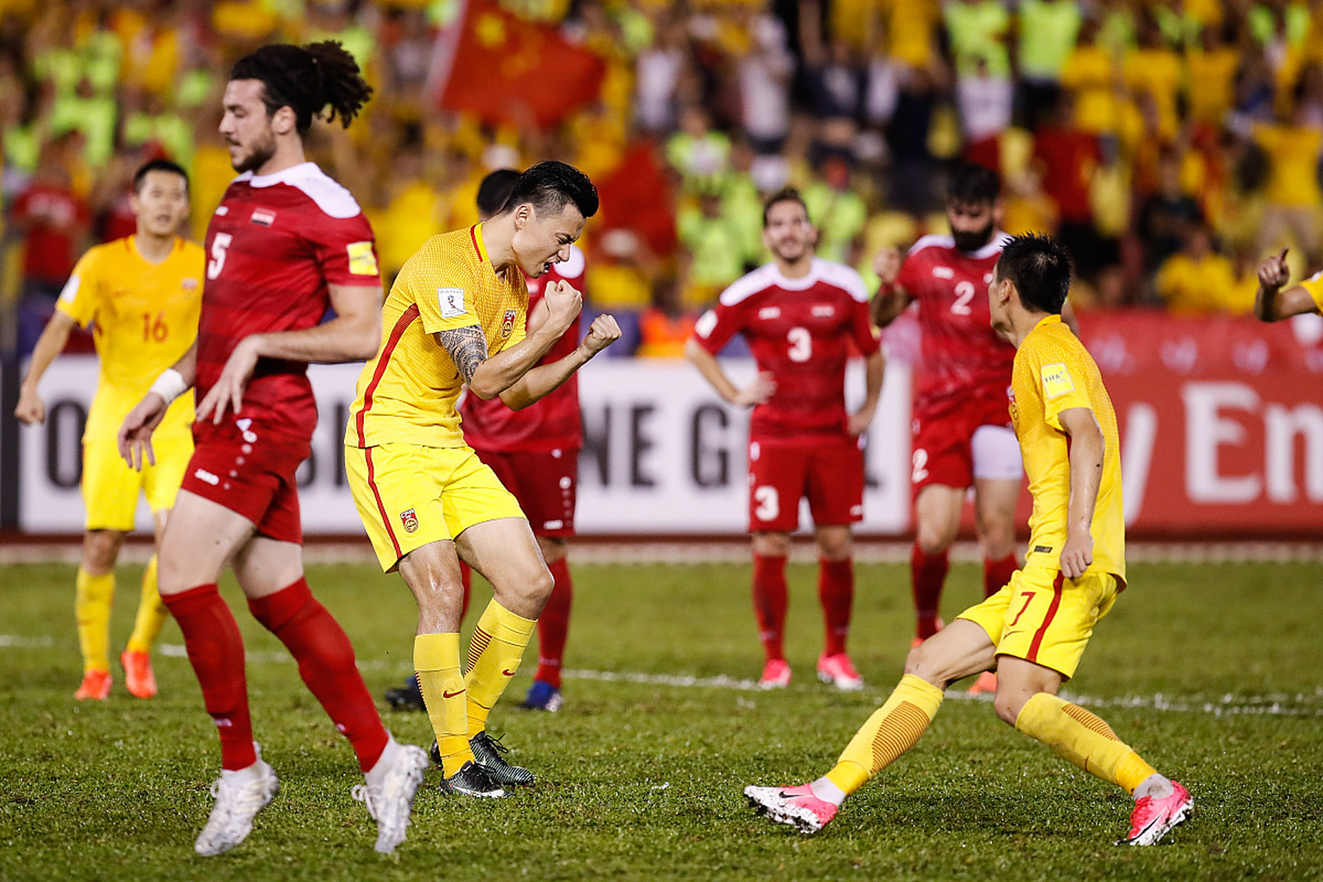 包含备受瞩目的国际足球盛事拉开帷幕的词条 包含备受瞩目的国际足球盛事拉开帷幕的词条