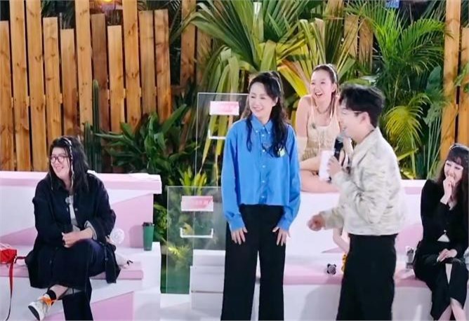 众人热议比赛结果,分歧激烈 众人热议比赛结果,分歧激烈