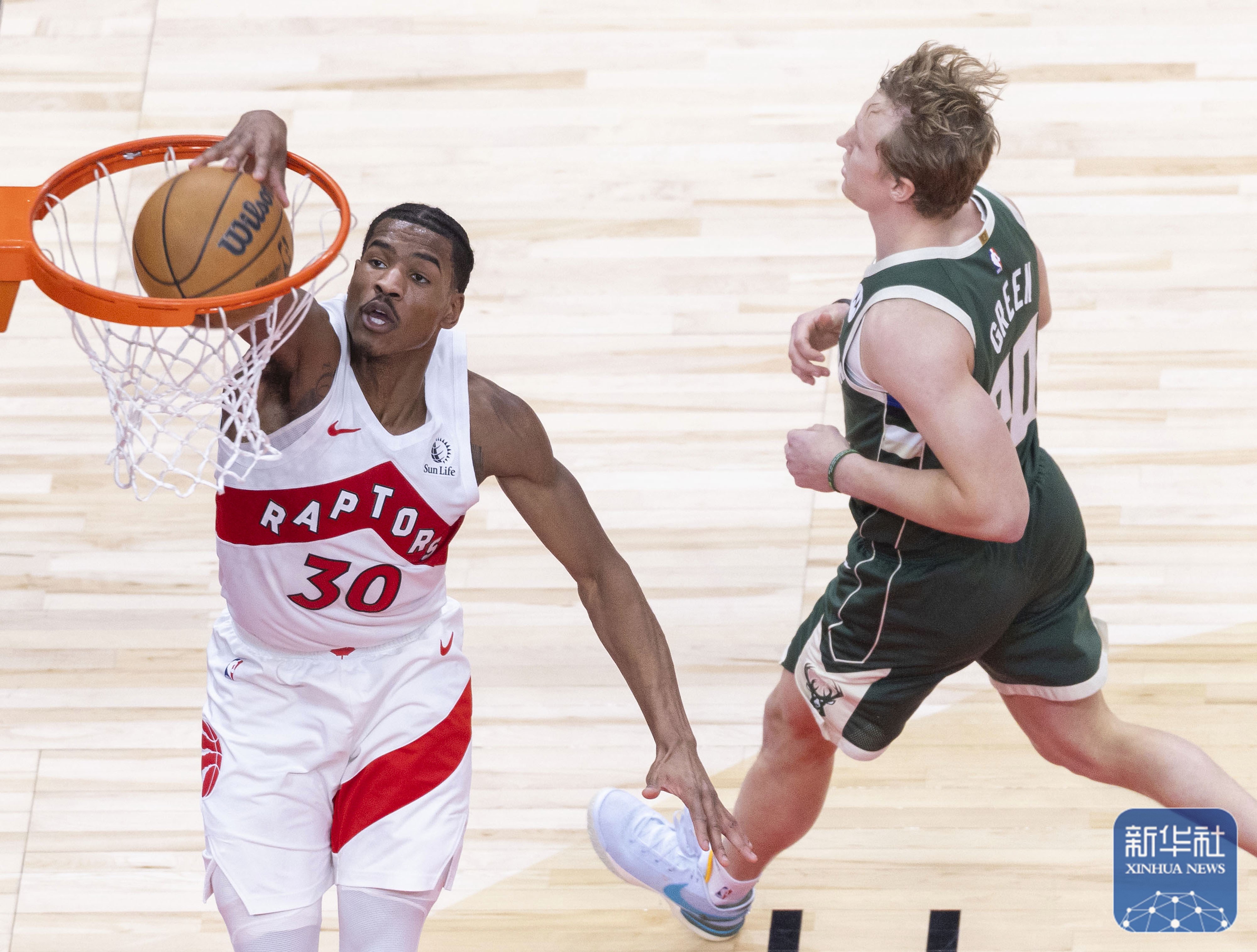 aoa体育娱乐-关于多位球员交出亮眼表现，助球队锁定胜局的信息