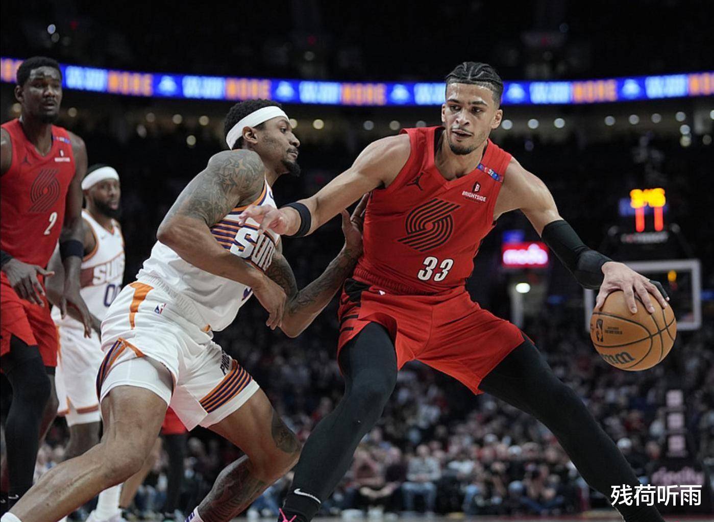 aoa体育-开拓者主场告捷，逆转击败太阳