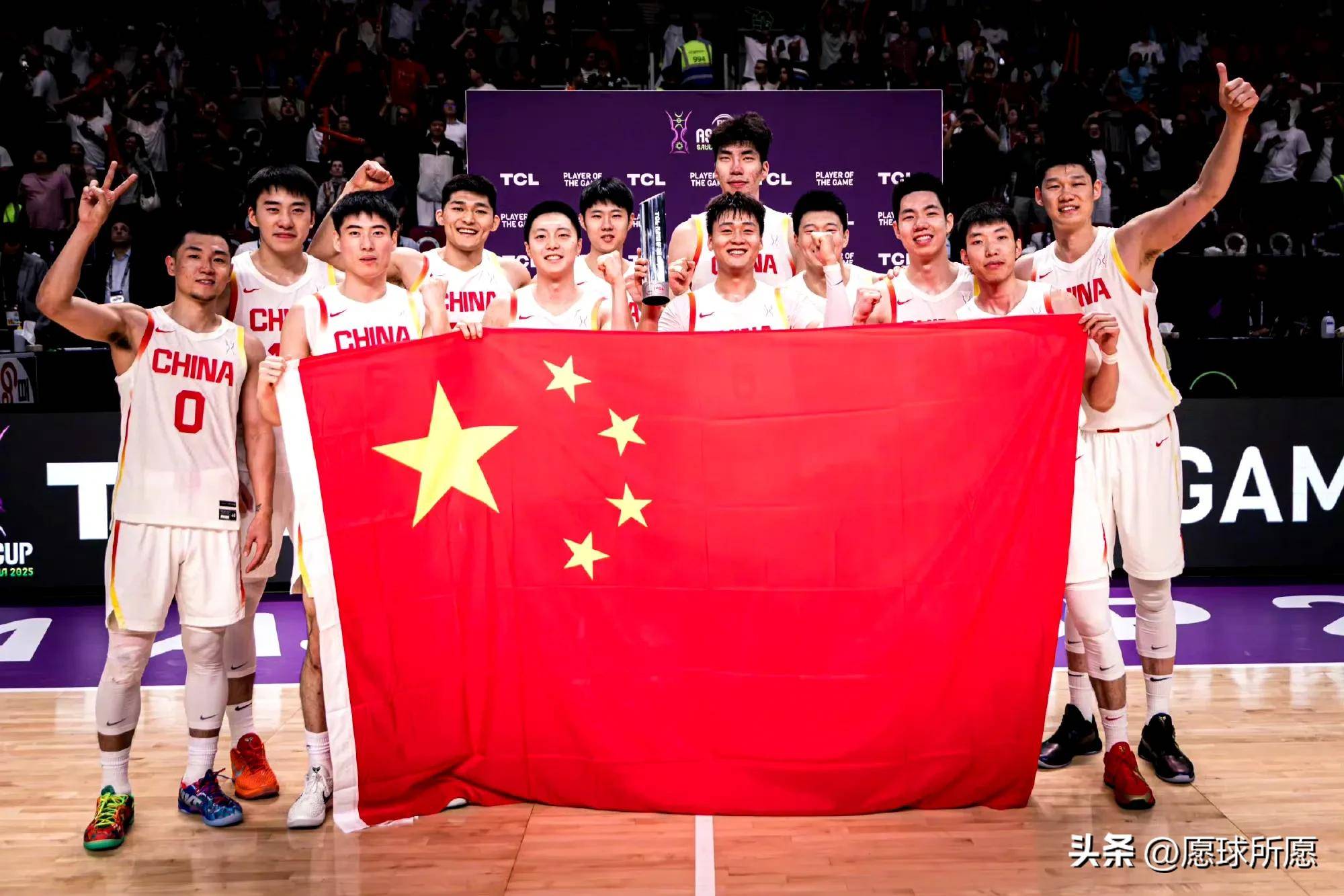 包含激动人心的比赛,球员们展现出顶尖技艺和拼搏精神的词条 包含激动人心的比赛,球员们展现出顶尖技艺和拼搏精神的词条