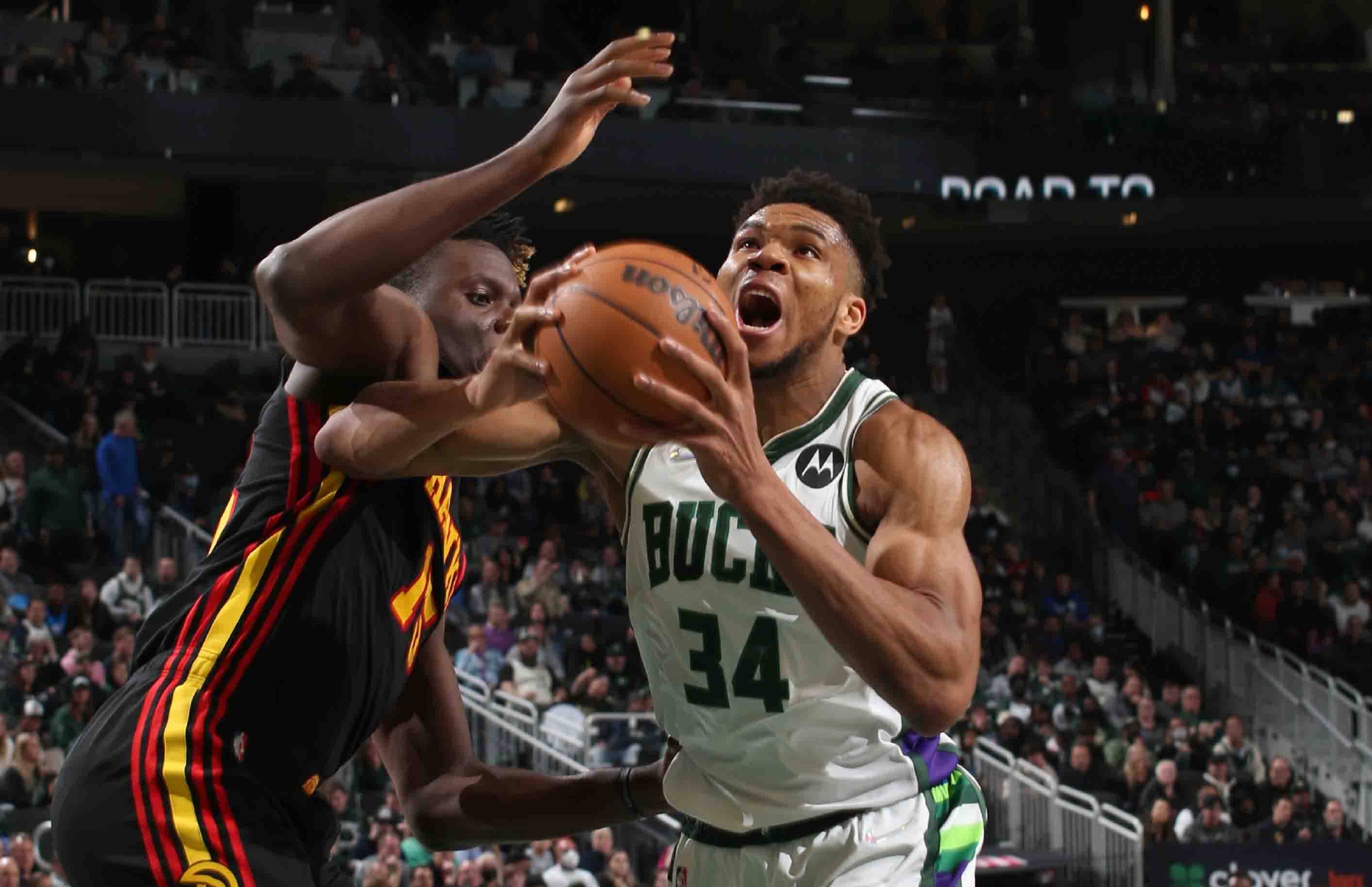 骑士大胜老鹰,豪取三连胜 骑士大胜老鹰,豪取三连胜