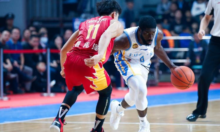 aoa体育官网-包含灰熊队三外援表现出色，带队取得连胜的词条